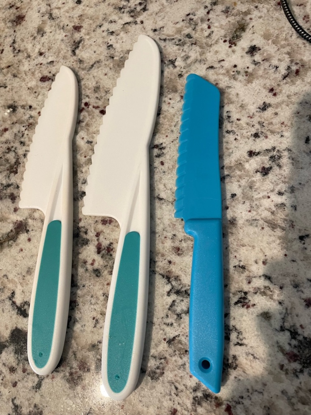 Set of 3 Serrated Plastic Kitchen Knives - for kids cook set